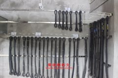 圣龍ZXG5310GXH下灰車用的康明斯ISLe315 30發動機的保養及配件