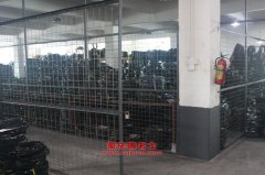 新飛XKC5160XYY4D醫(yī)療廢物轉運車用的康明斯ISDe210 40發(fā)動機的配件及保養(yǎng)