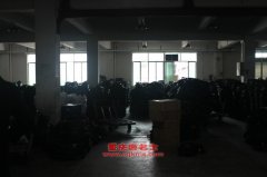 飛碟FD5086XXYW63K廂式運(yùn)輸車用的東風(fēng)朝陽CY4102-CE4B發(fā)動機(jī)的大修及配件