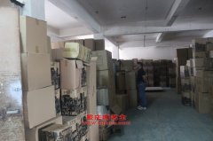 解放CA5310XP4K2L11T4A70廂式載貨汽車用的一汽CA6DE2-24發動機的保養及配件