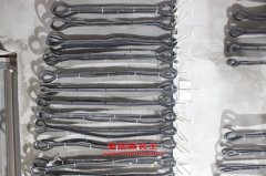 寶山SBH5120ZLJG自卸式垃圾車用的康明斯ISDe160 40發(fā)動機的大修及配件