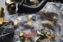 圣岳SDZ5250ZFL粉粒物料自卸車用的濰柴WD615.87發(fā)動機的修理及配件