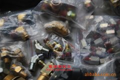 伊利薩爾(IRIZAR-TJ)TJR6120D06大豪華旅游客車用的卡特C-12發動機的配件及保養