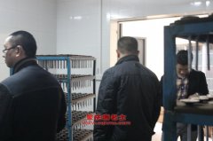 琴島QD3110K2長(zhǎng)頭柴油自卸汽車用的一汽CA6DE2-24發(fā)動(dòng)機(jī)的大修及配件